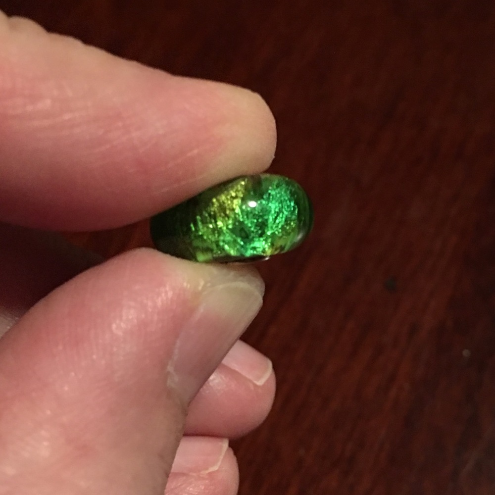 Authentic Earth glass Trollbead